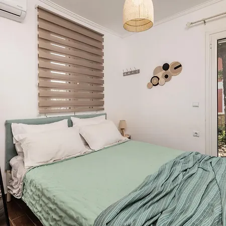 Holiday home Alavastros Maisonettes *